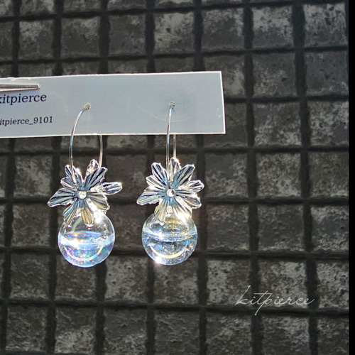 【1197 】ガラスドームのピアス／イヤリング snow 雪のガラスドーム ピアス/イヤリング ピアス（フック