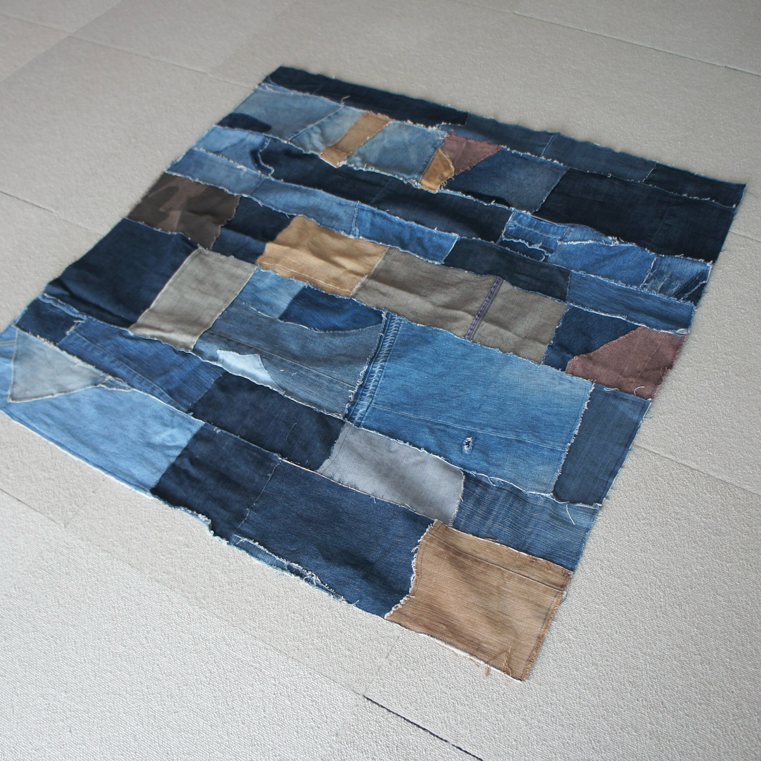 et−108 100×100デニムパッチワーク マルチカバー｜裏地なし・一点もの