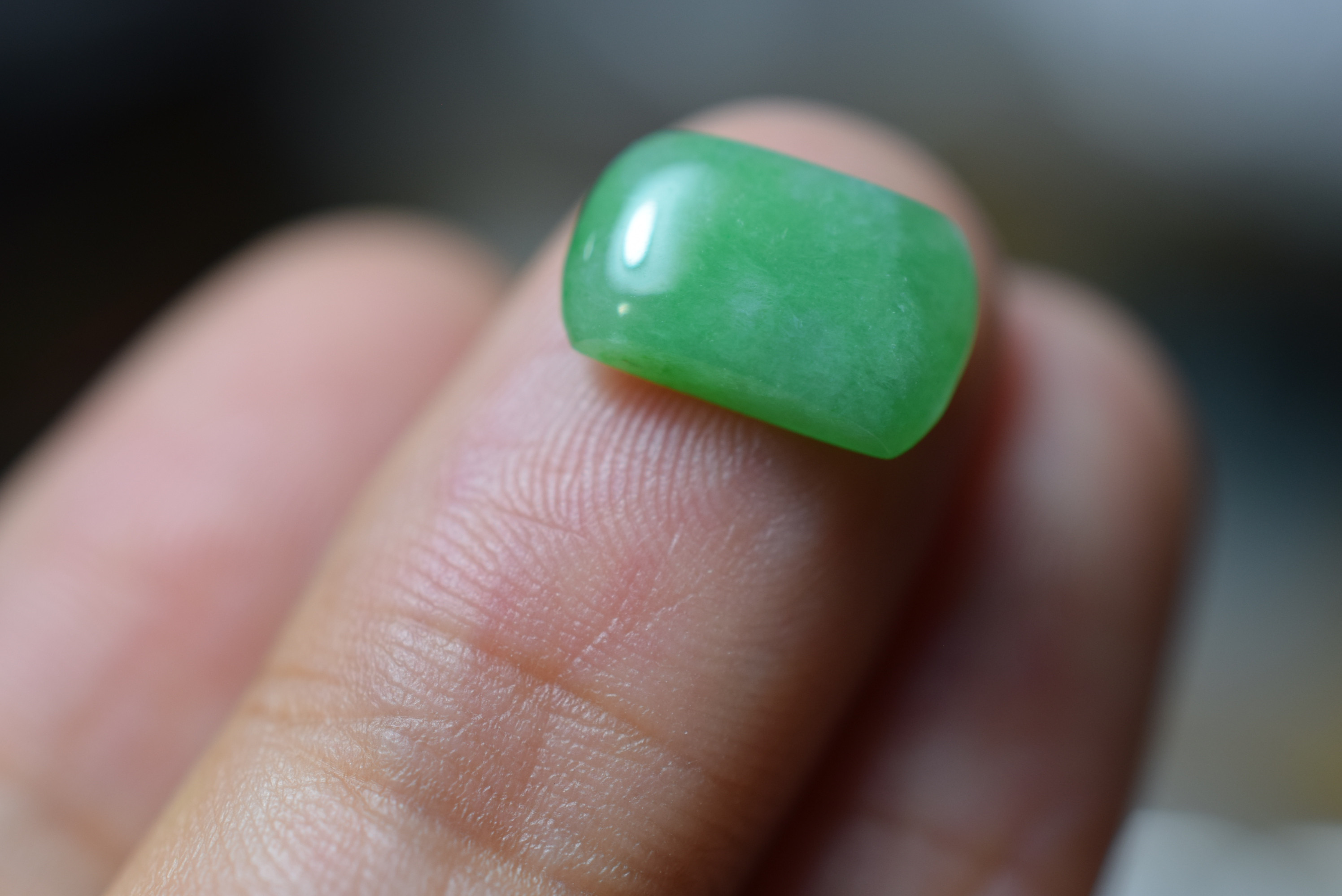 RS11-86 氷糯種 果緑 ミャンマー産 天然 A貨 本翡翠 ルース 硬玉 ジェダイト