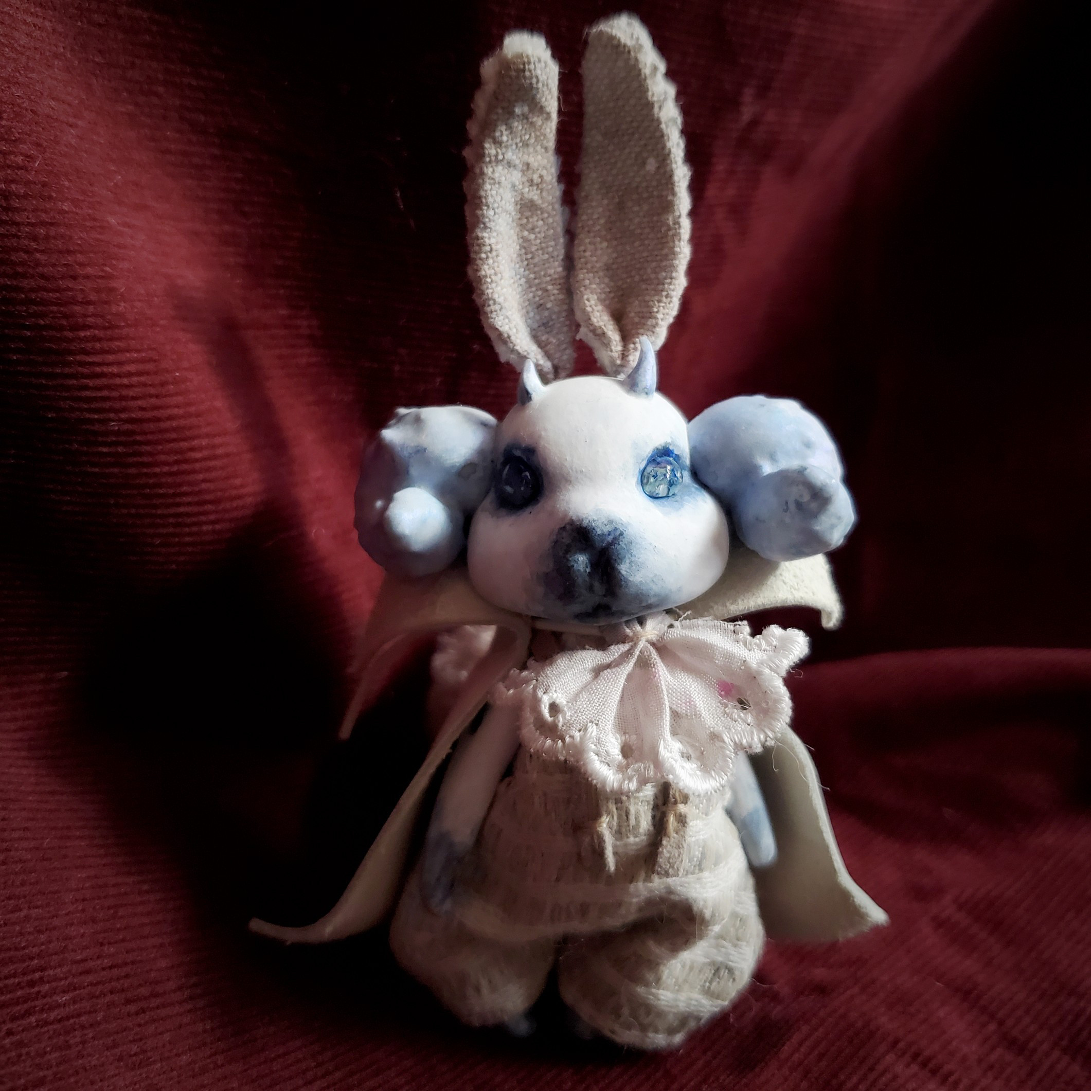 小さな手乗りのうさぎさん　ハロウィン仮装No.8