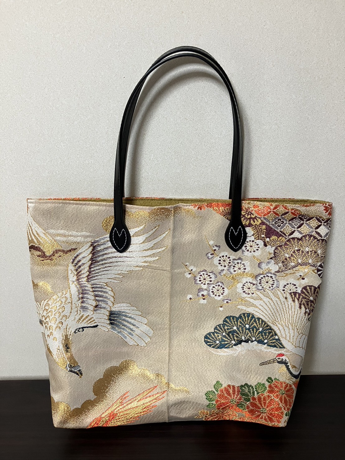 アンズルーム★ちょっと豪華な★着物×帯　リメイク★トートバッグ★ハンドバッグ★かばん★大容量　大きめ★鶴　タカ