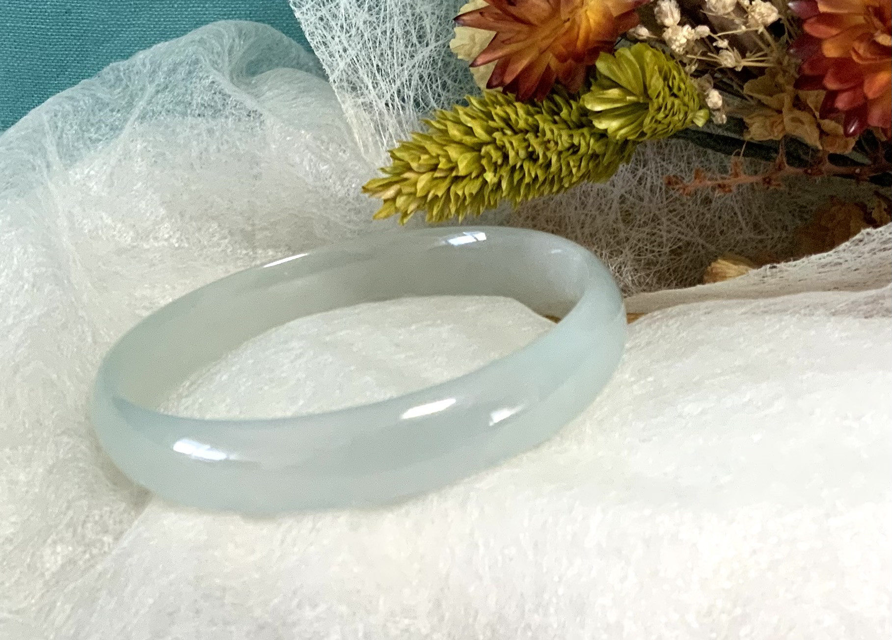 ミャンマー産　透明ホワイト翡翠バングル