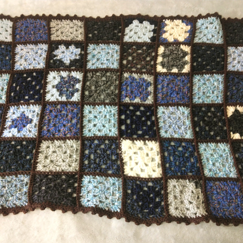 グラニースクエアのブランケット・ブルー系＆チョコレートブラウン