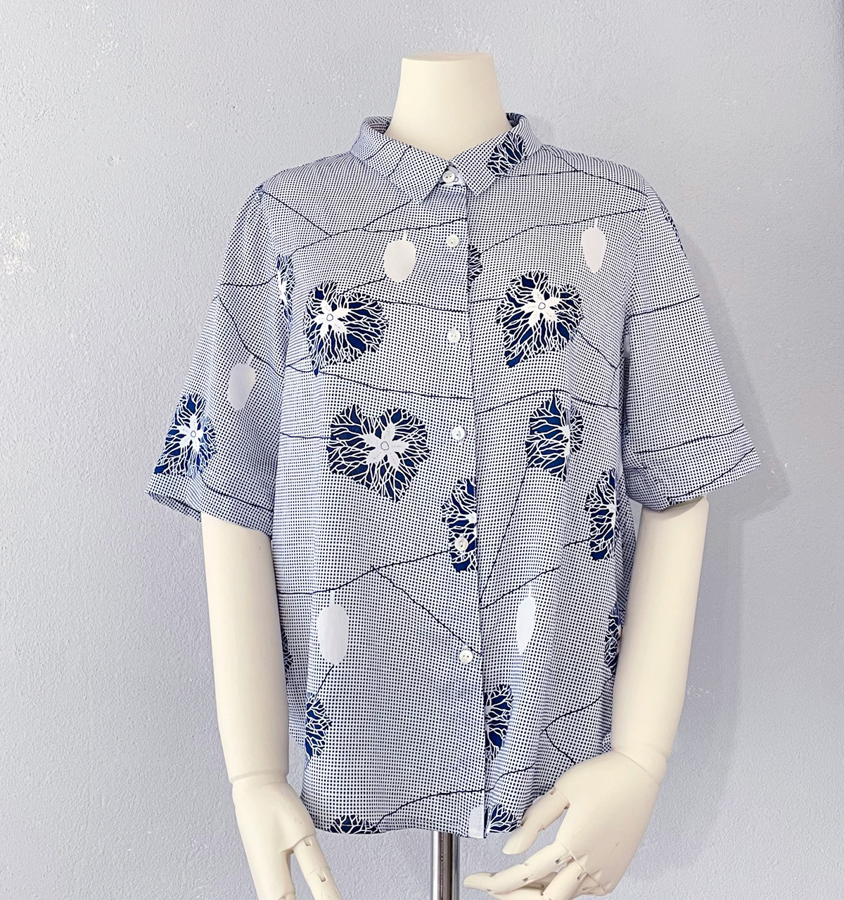 シルクのような綿100%サテン　草花模様の半袖シャツ　/カラスウリ　選べる【受注製作】草花模様　ボタニカル