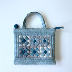 ハウスの手提げバッグ パッチワークキルトバッグハンドメイド お散歩 ハウスと刺繍のパッチワークキルトバッグ パッチワーク
