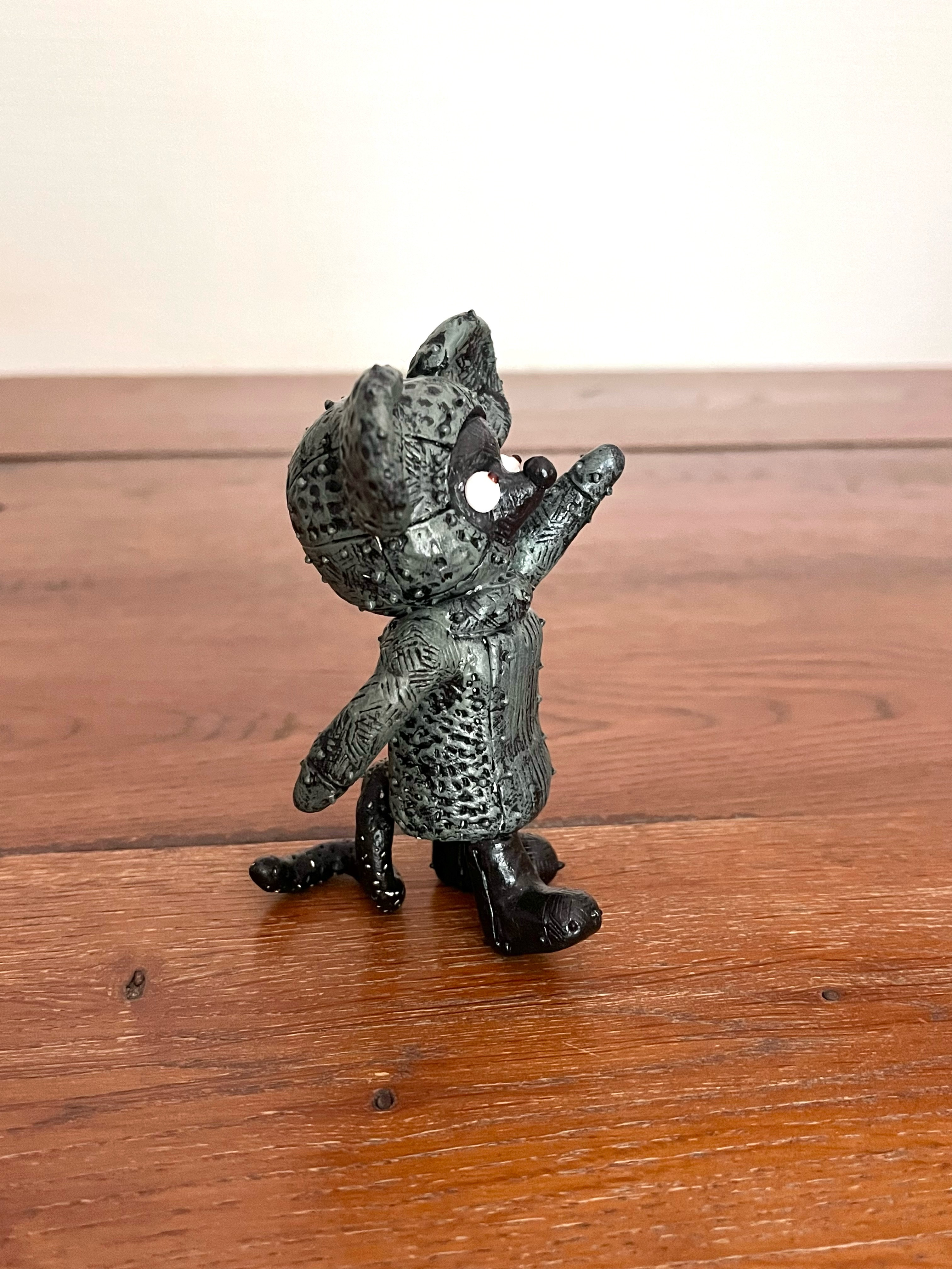 【送料無料】ロボねずみのフィギュア