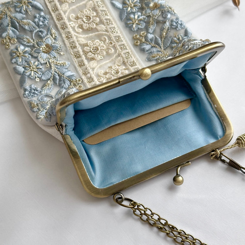 ネム♥インド刺繍♥リボンがま口スマホポシェット*長財布*ハンドメイド ネム様専用♥インド刺繍♥リボンがま口スマホポシェット*長財布