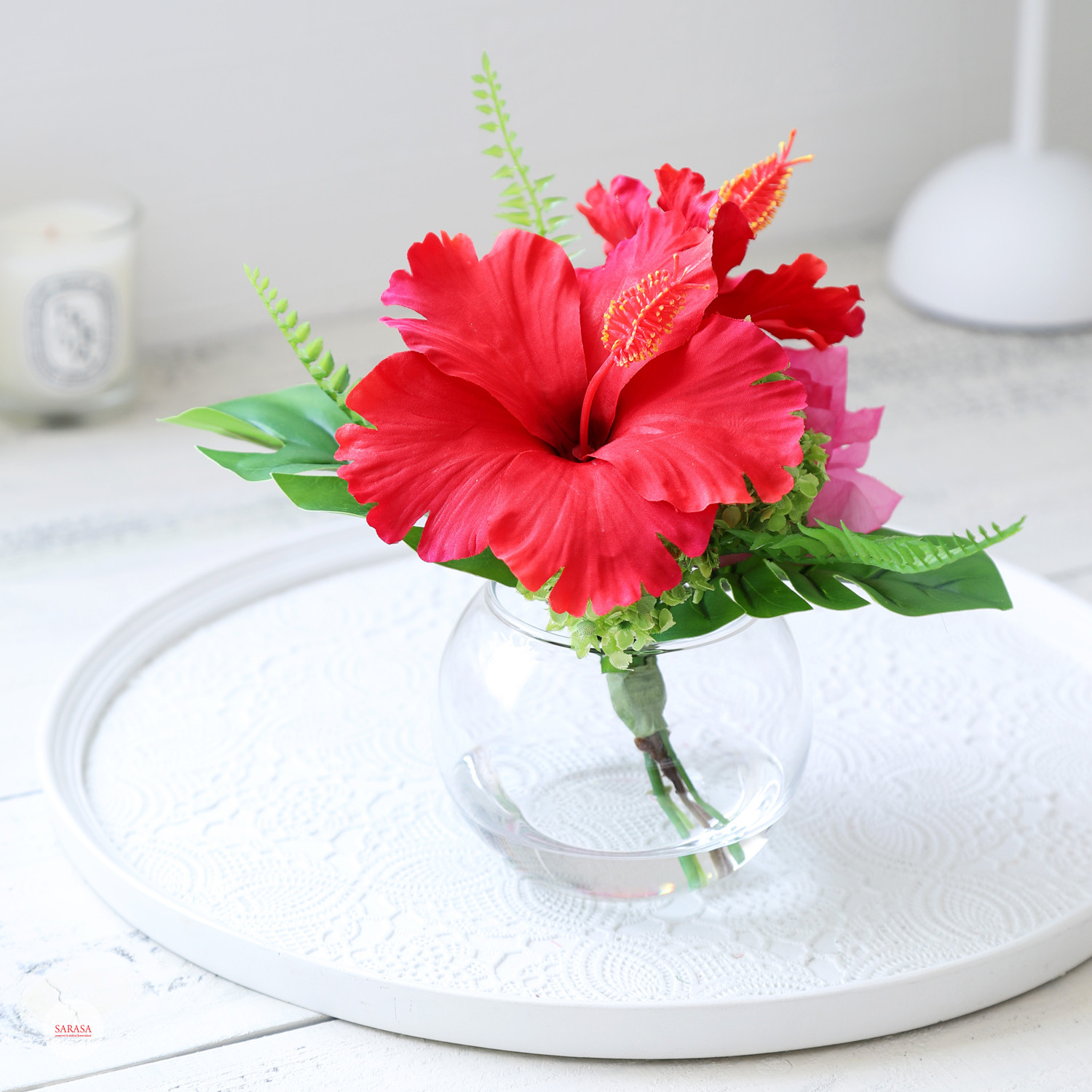 (マジカルウォーターアレンジ)ハイビスカスとブーゲンビリア