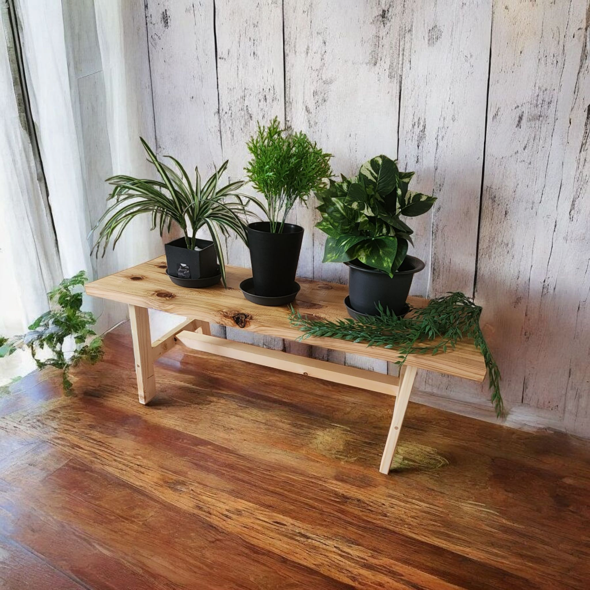 無垢材を使用したプランタースツール/プランタースタンド