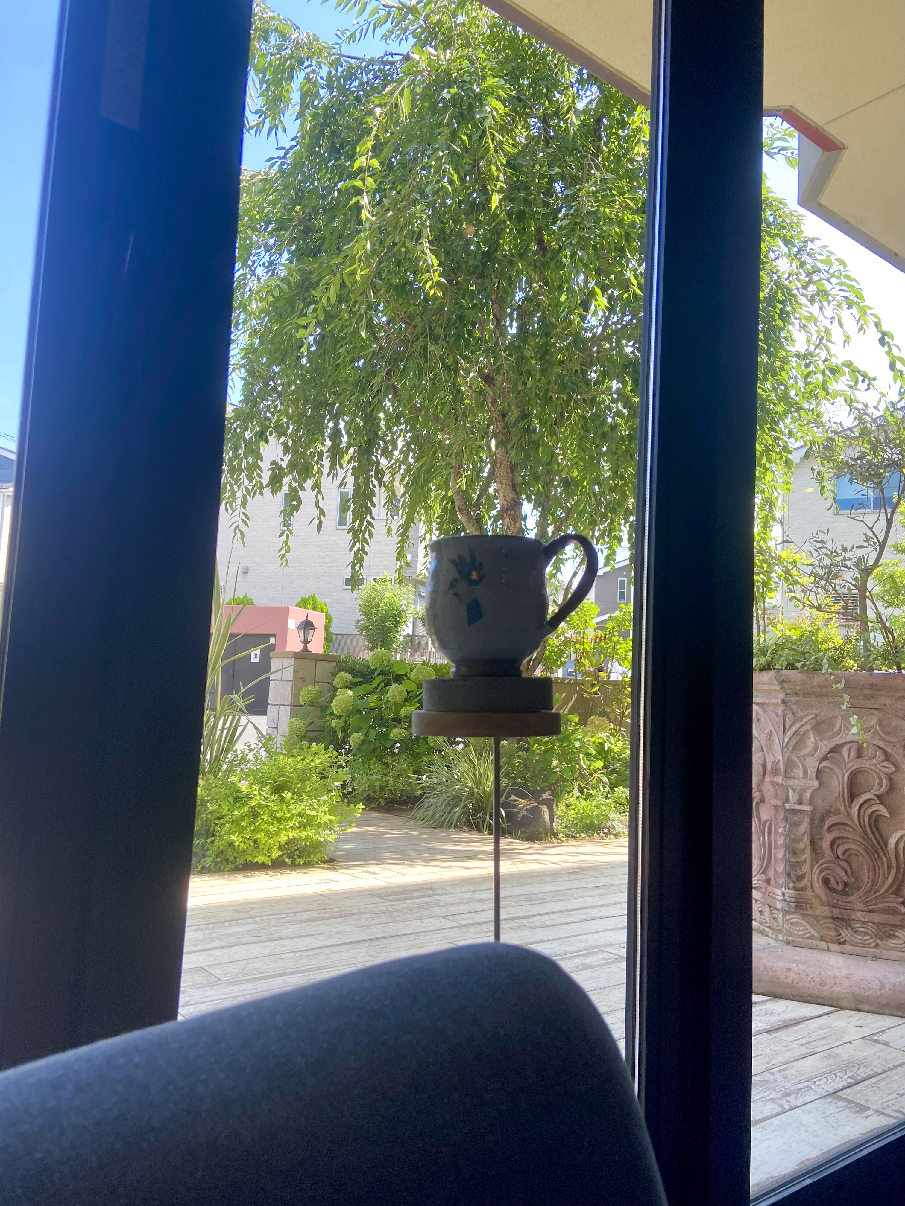 サイドテーブル/世界最小/ミニマム/家具【一つのグラスを置くためだけのサイドテーブル】