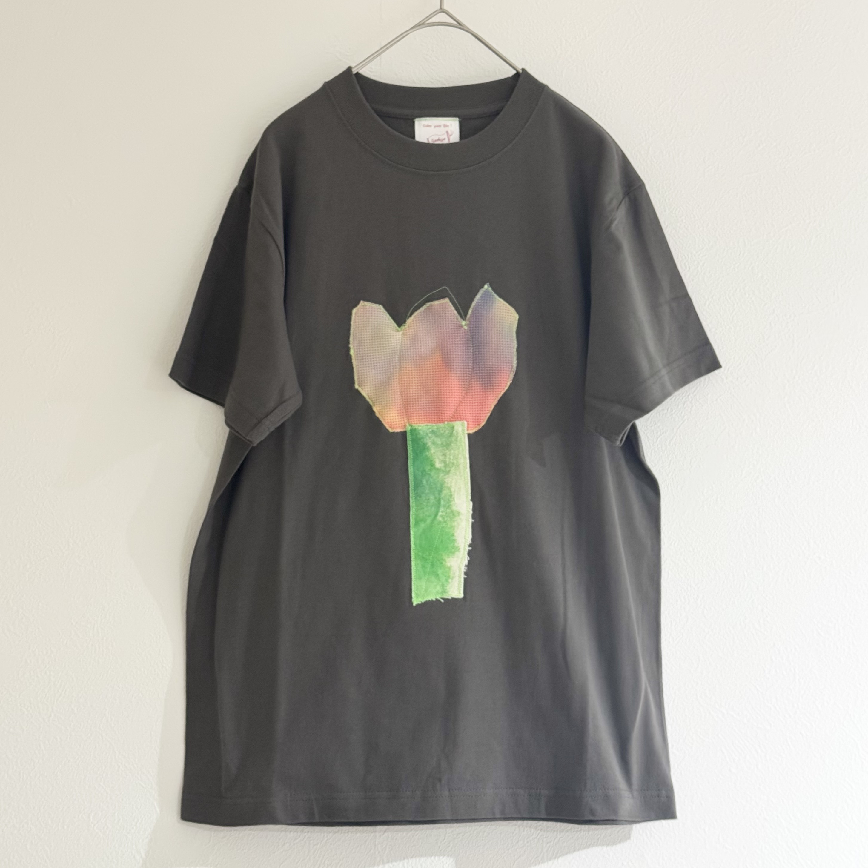 手染めコラージュTシャツ / Sumi Black × flower ユニセックスSサイズ