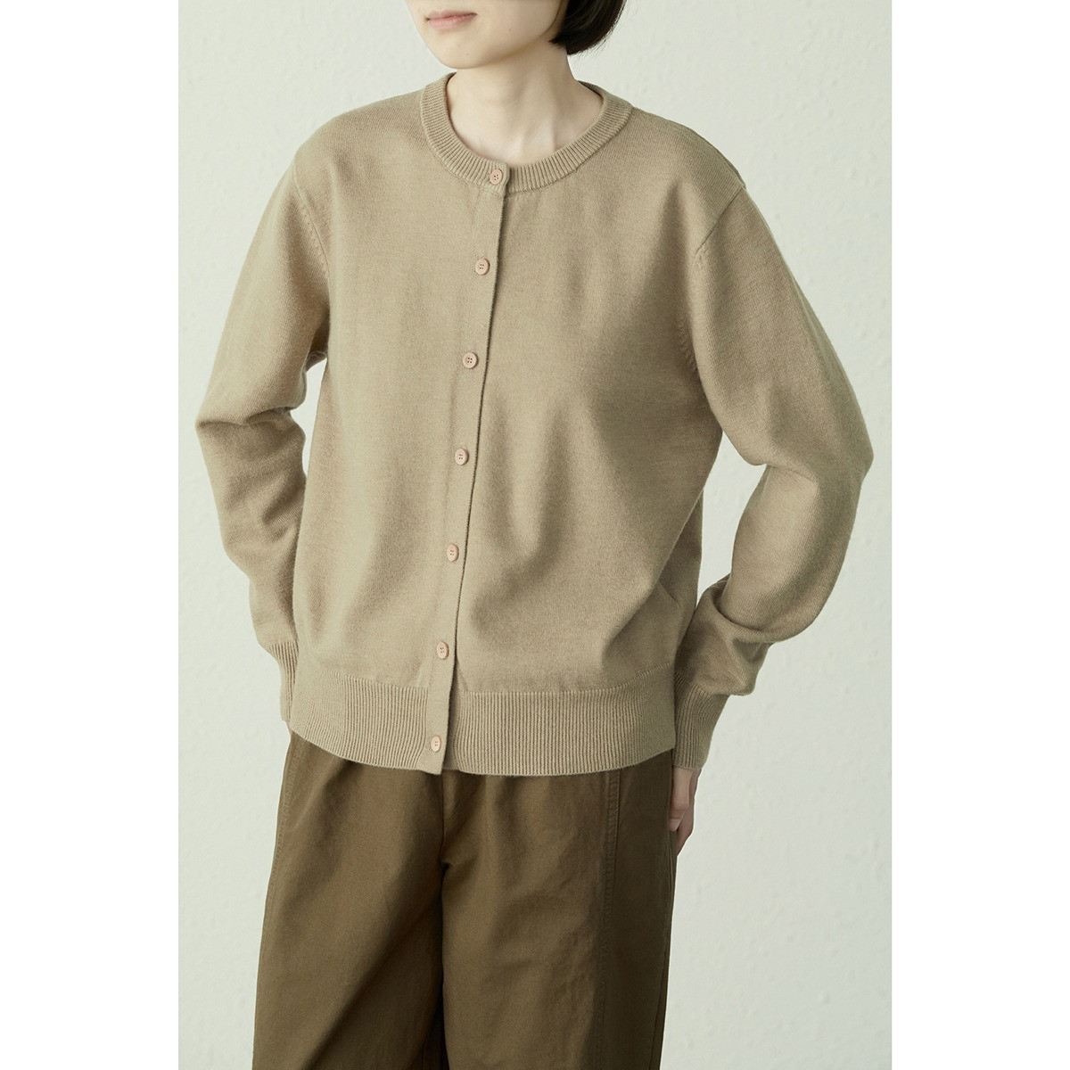 レディースニットカーディガン クルーネック 長袖 ベーシックシルエット