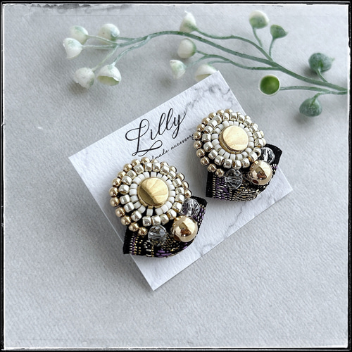 ビーズ刺繍ピアス/ゴールド/インド刺繍リボン/個性的/カジュアル