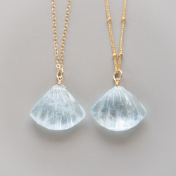 大粒アクアマリン（シェルカービング）のネックレス（14KGF） 5枚目の画像