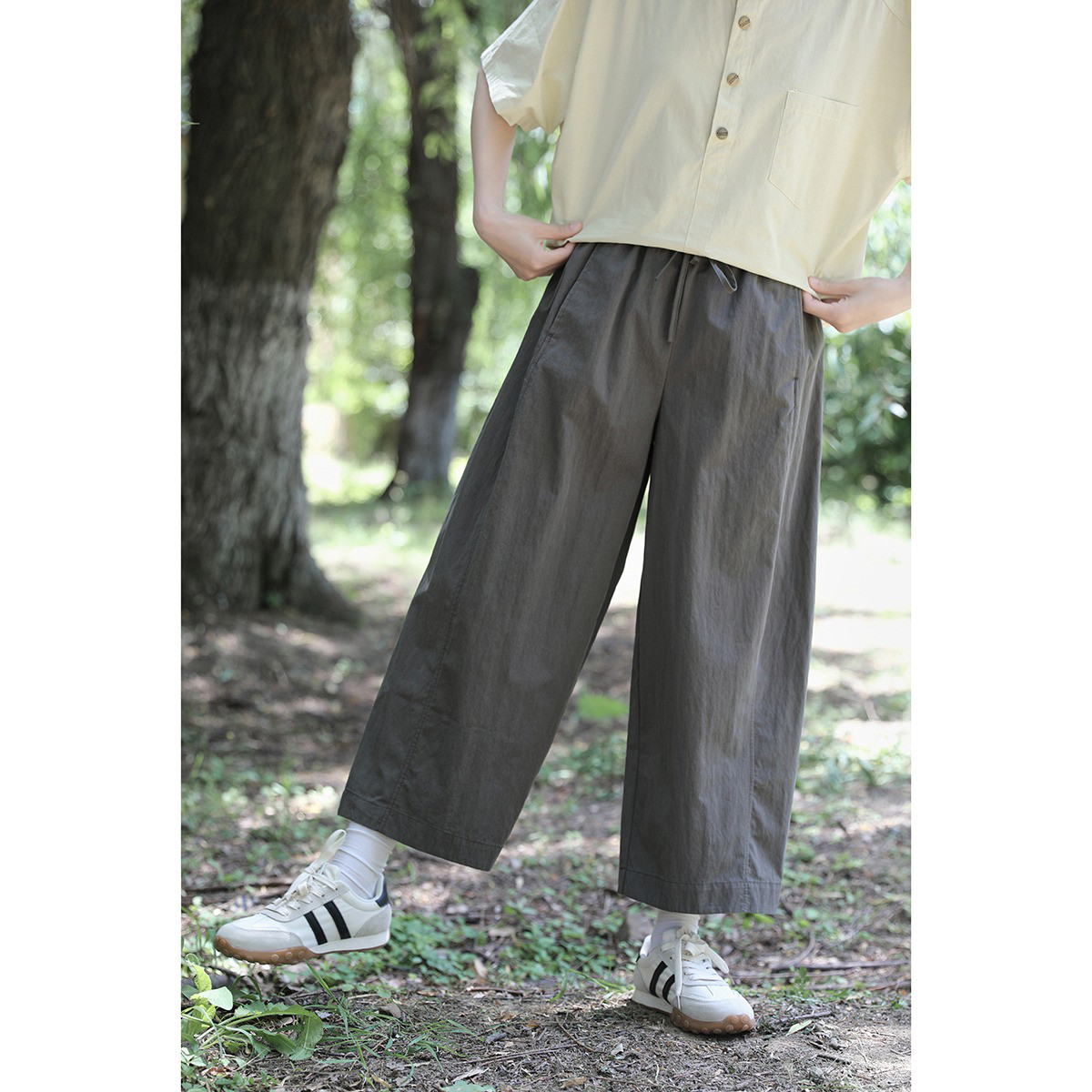 レディース綿素材パンツ ストレート 九分丈 ゆったり カーゴカッティング