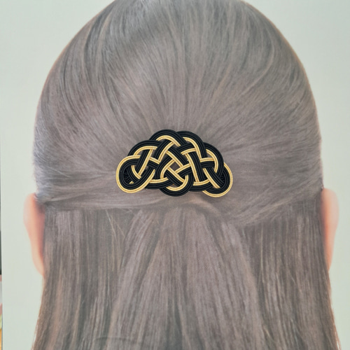 No.233 水引 髪飾り バレッタ ヘアクリップ Handmade（ハンドメイド）の「水引お花のヘアクリップ 〜やよい