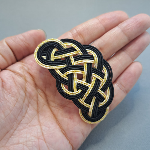 No.233 水引 髪飾り バレッタ ヘアクリップ 水引 ✽ バレッタ 松結び 〖黒 ブラック〗 軽量 和風 髪飾り ヘア