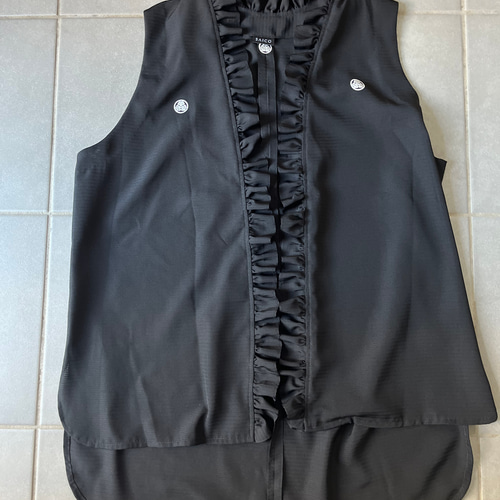 家紋スパイスジレ 黒喪服 紋3つ 家紋付絽ジレ 着物リユース