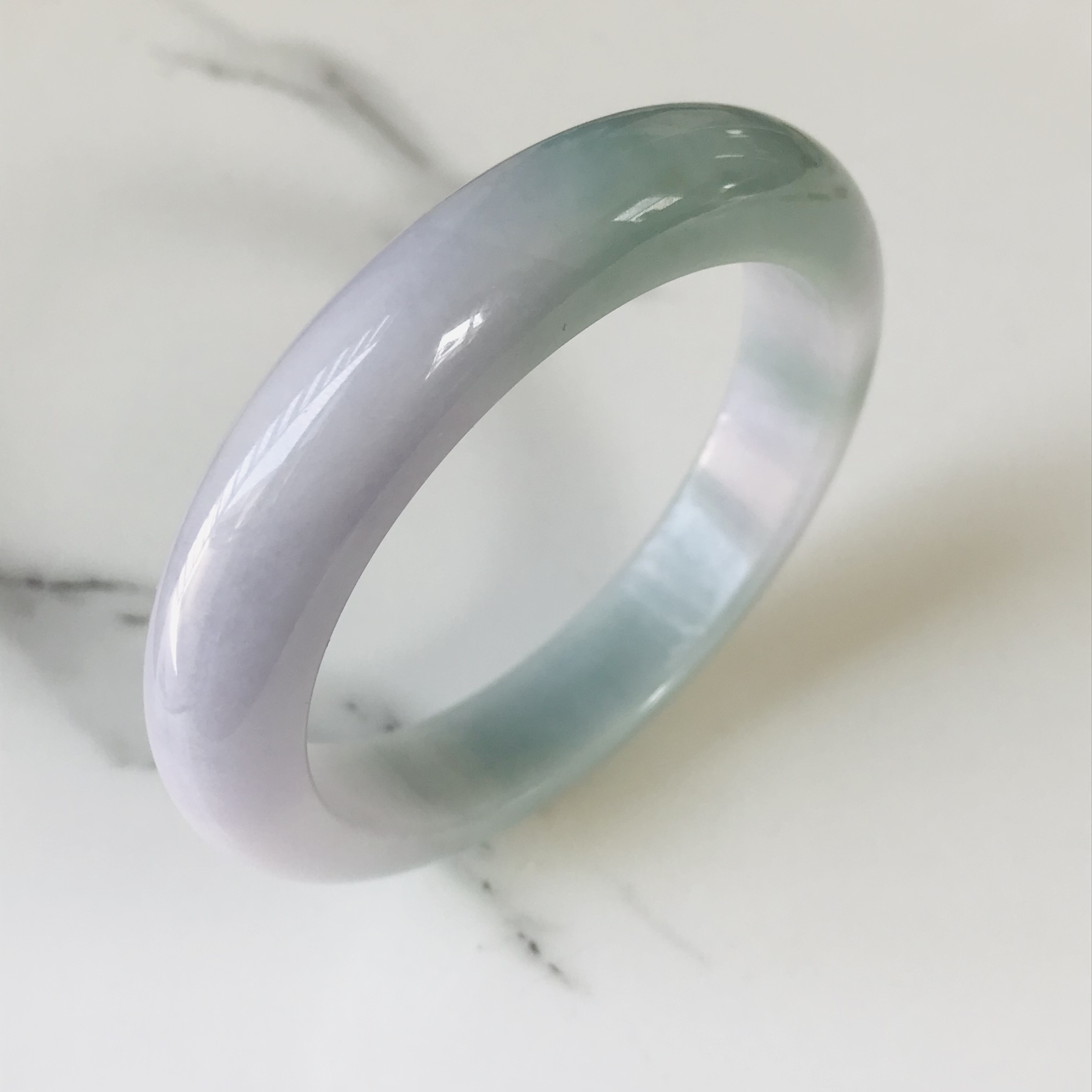 【B2282-0191】ジェイド　翡翠　ヒスイ　一点もの　希少　バングル　ミャンマー産　55.8mm