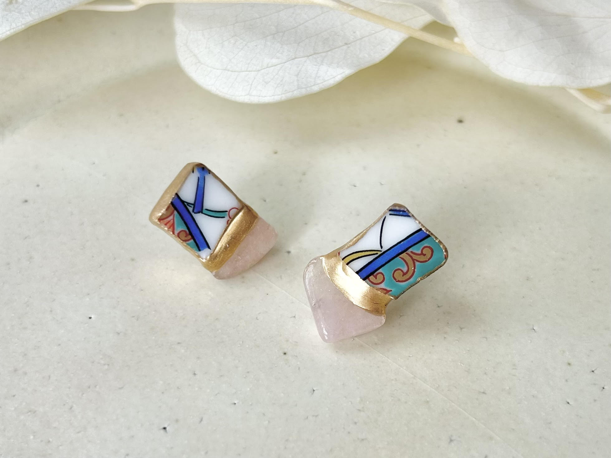 有田焼 　金継ぎ　サージカルステンレスピアス　和柄　モルガナイト　天然石　伝統工芸　＃247