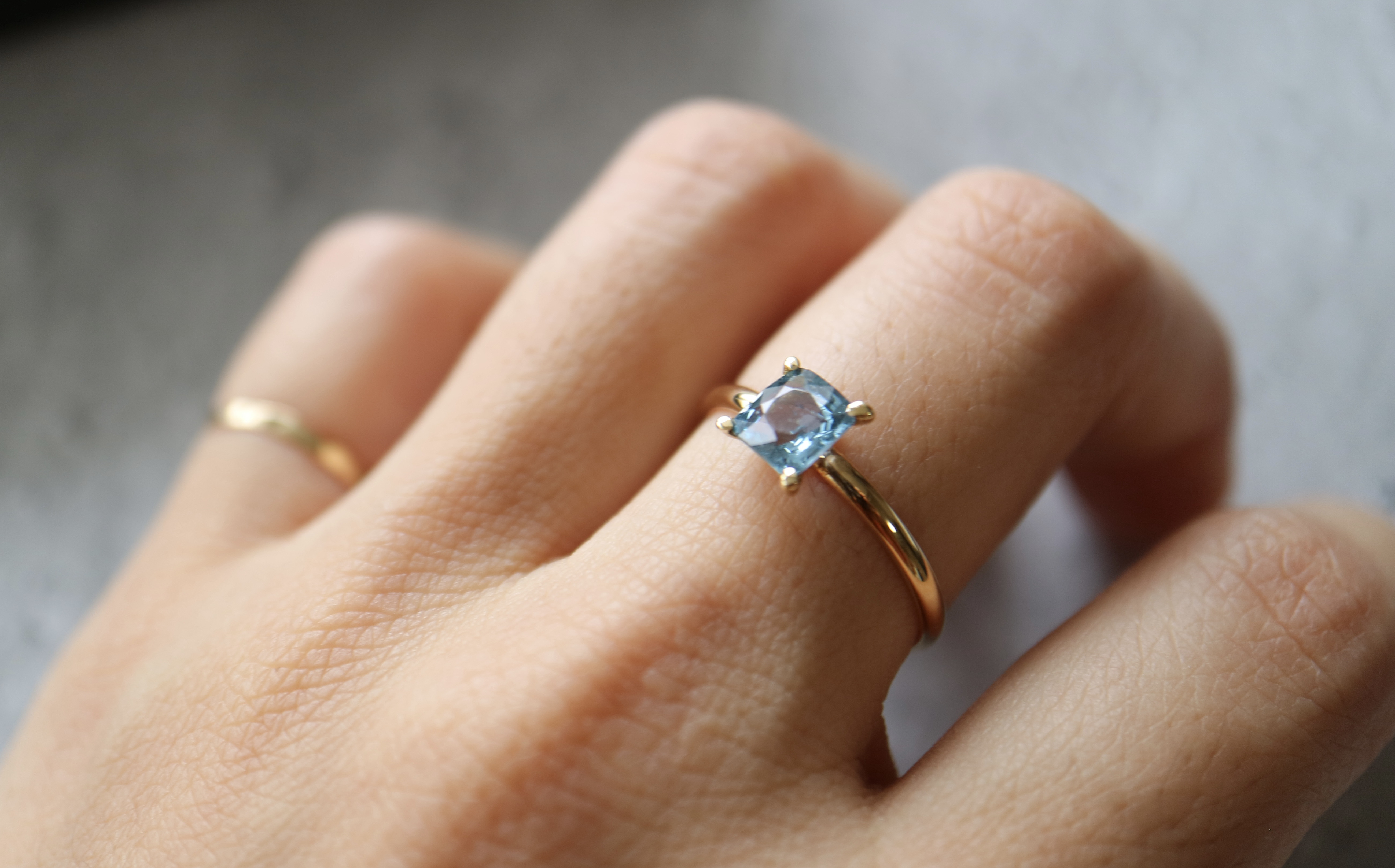 Spinel K18リング -Cobalt blue-(23R-05)