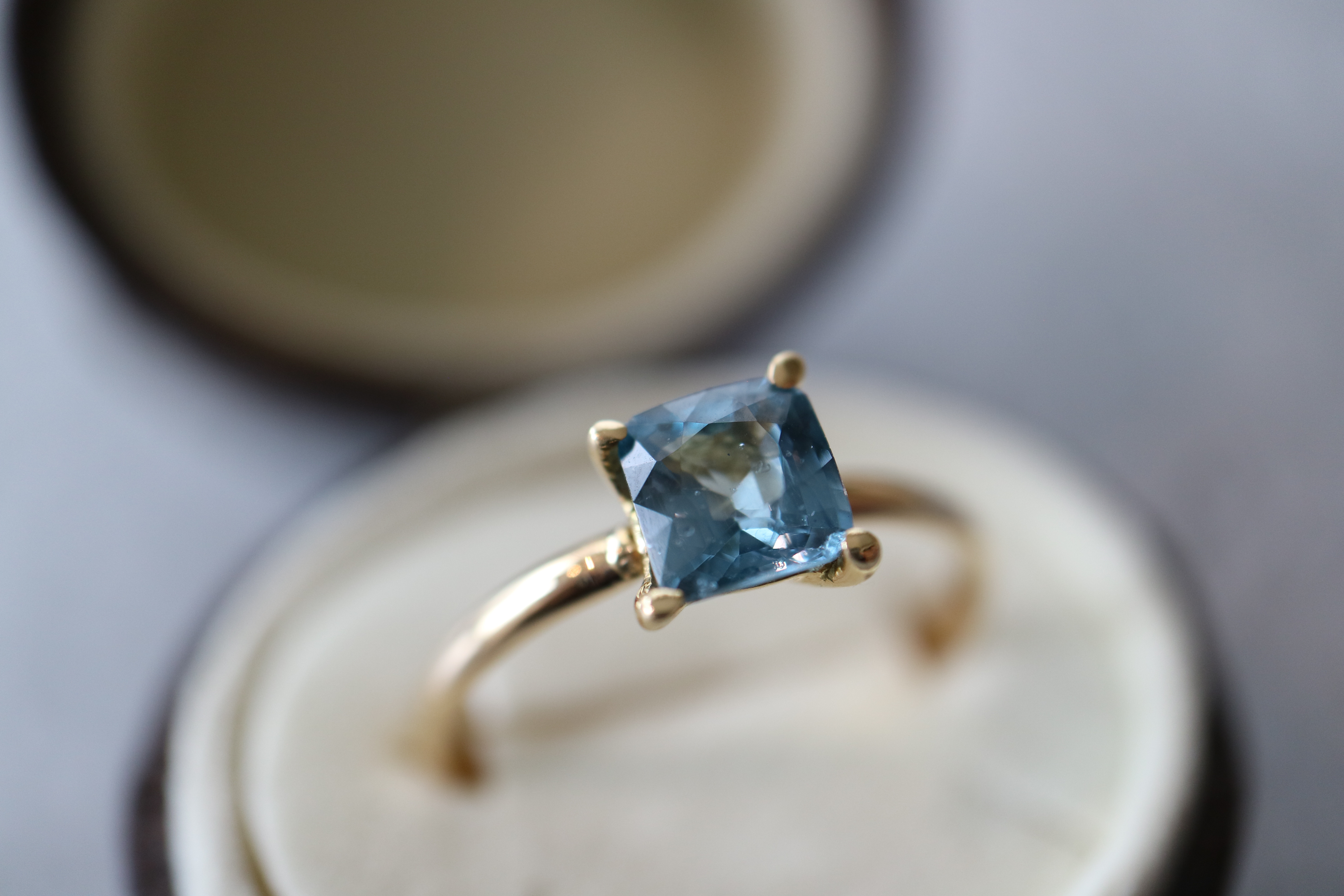 Spinel K18リング -Cobalt blue-(23R-05)