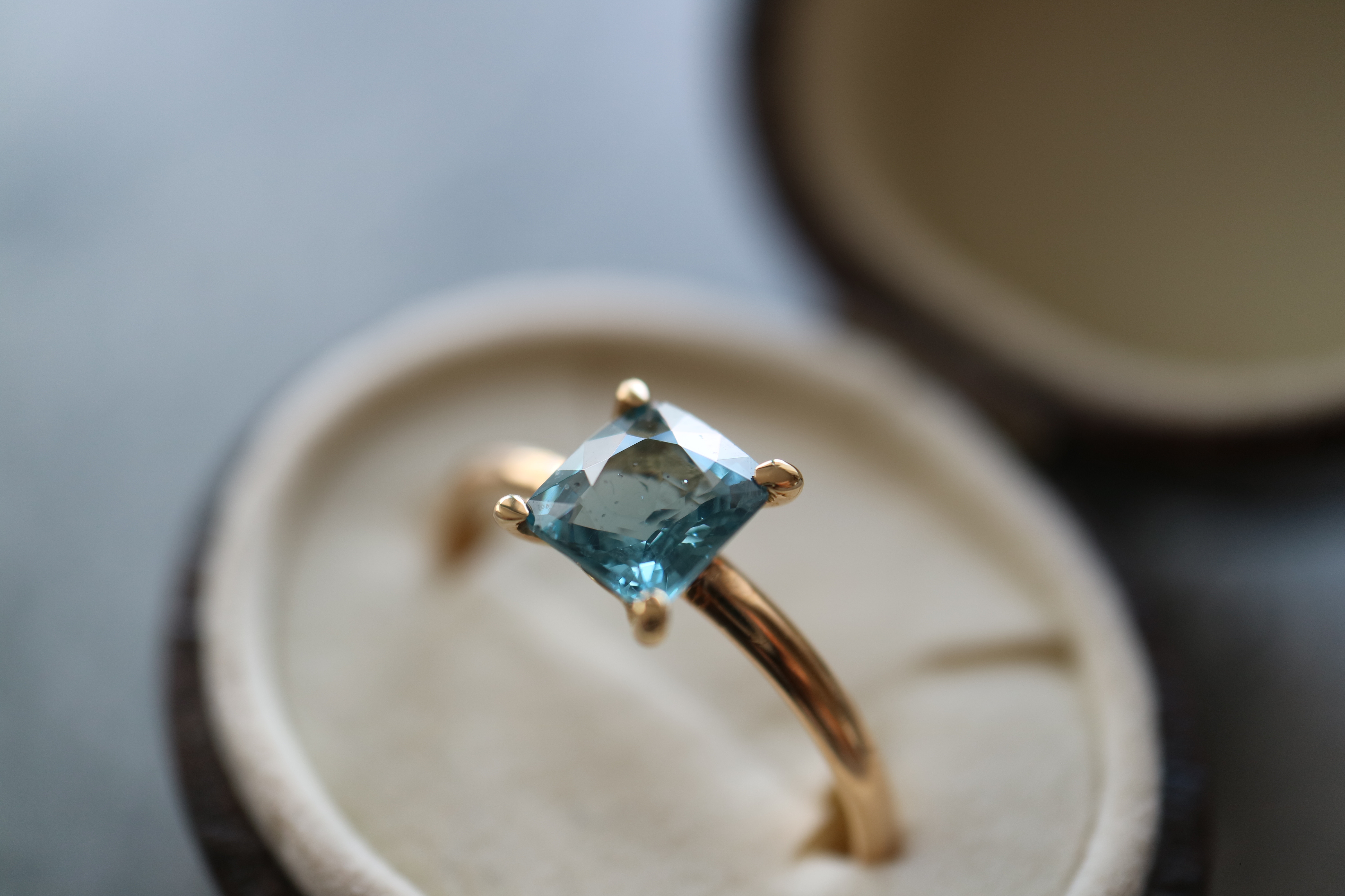 Spinel K18リング -Cobalt blue-(23R-05)