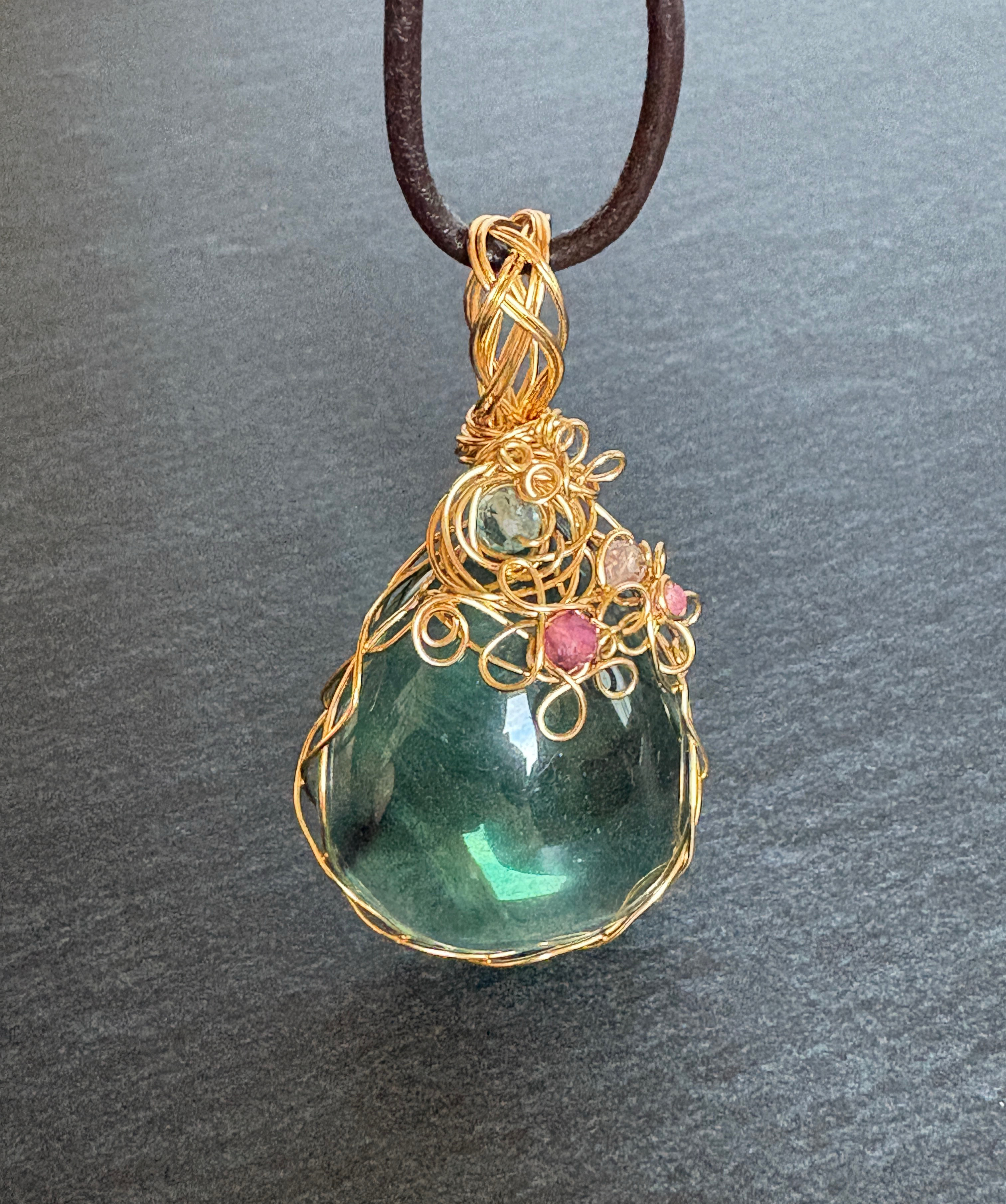 天然石☆グリーンフローライト☆蛍石発光