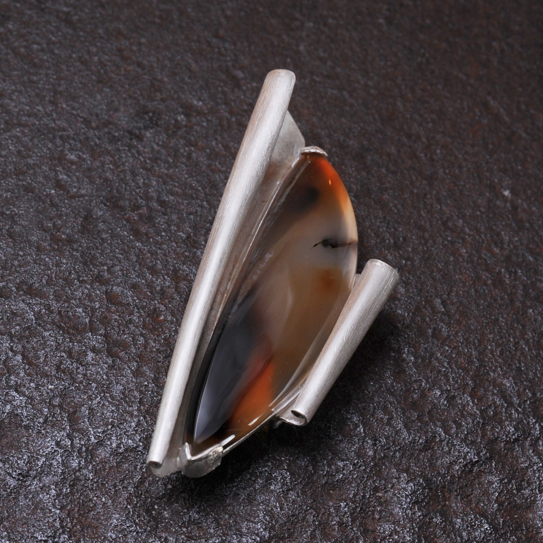 モンタナアゲートのブローチ 28,490円