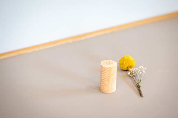 【NEW】紙木と花（しきとはな）Short 丨0.2mmの薄さに削った信州アカマツが織りなす花の器 3枚目の画像