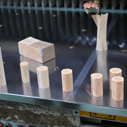 【NEW】紙木と花（しきとはな）Short 丨0.2mmの薄さに削った信州アカマツが織りなす花の器 10枚目の画像