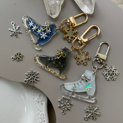 スケート靴チャーム キーホルダー 【スノーグレー】 バッグチャーム