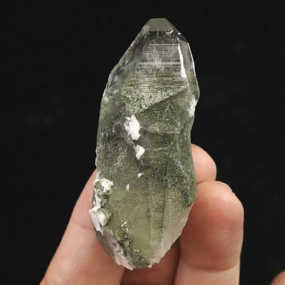 ガネーシュヒマール産 ヒマラヤ水晶 クローライト入り 28.7g