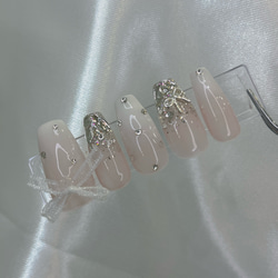 【オーダー】ネイルチップ　ワンホン韓国　キラキララメグラベイビーブーマーリボン ベイビーブーマー×リボン×キラキラネイル ネイルチップ（つけ爪