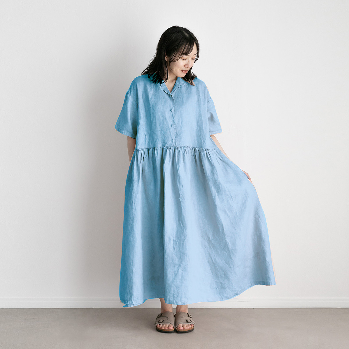 藍染　オープンカラーのワンピース