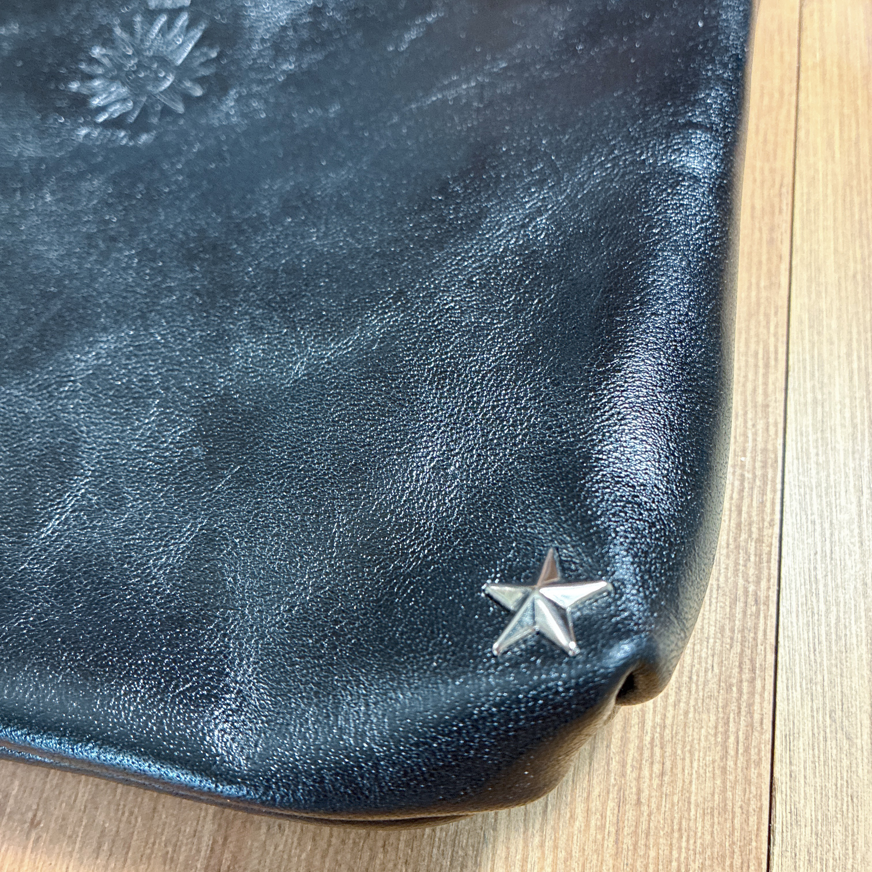 ホースハイド革ジャンレザーで作ったシンプルサコッシュ　タンニン鞣し　スマホショルダー　スマホポーチ