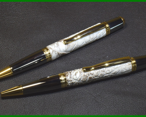 革軸シャーペン(ボールペンも可) ヒマラヤクロコダイル ナイル