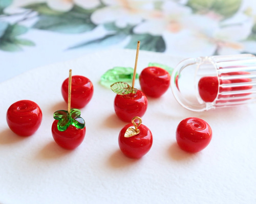 りんごマントルピース 新作☆フルーツ りんご トマト ガラス細ガラスビーズ ガラスチャーム