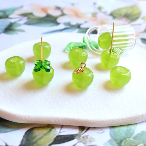 新作☆フルーツ りんご トマト ガラス細ガラスビーズ ガラスチャーム
