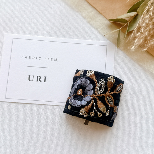 インド刺繍リボン】ハンドメイド ポニーフック ヘアゴム ポニーフック