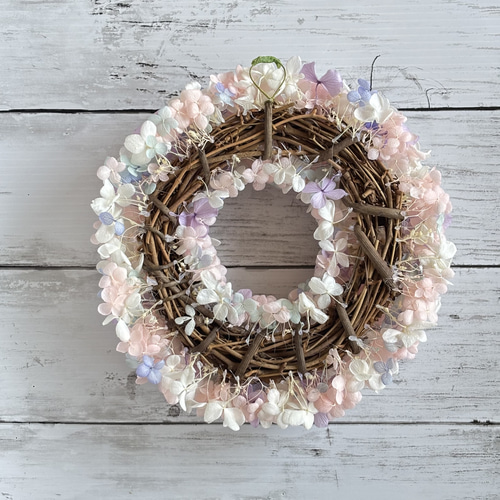 季節を問わずに！白バラとドライフラワーのリース リース 陽だまりのへ