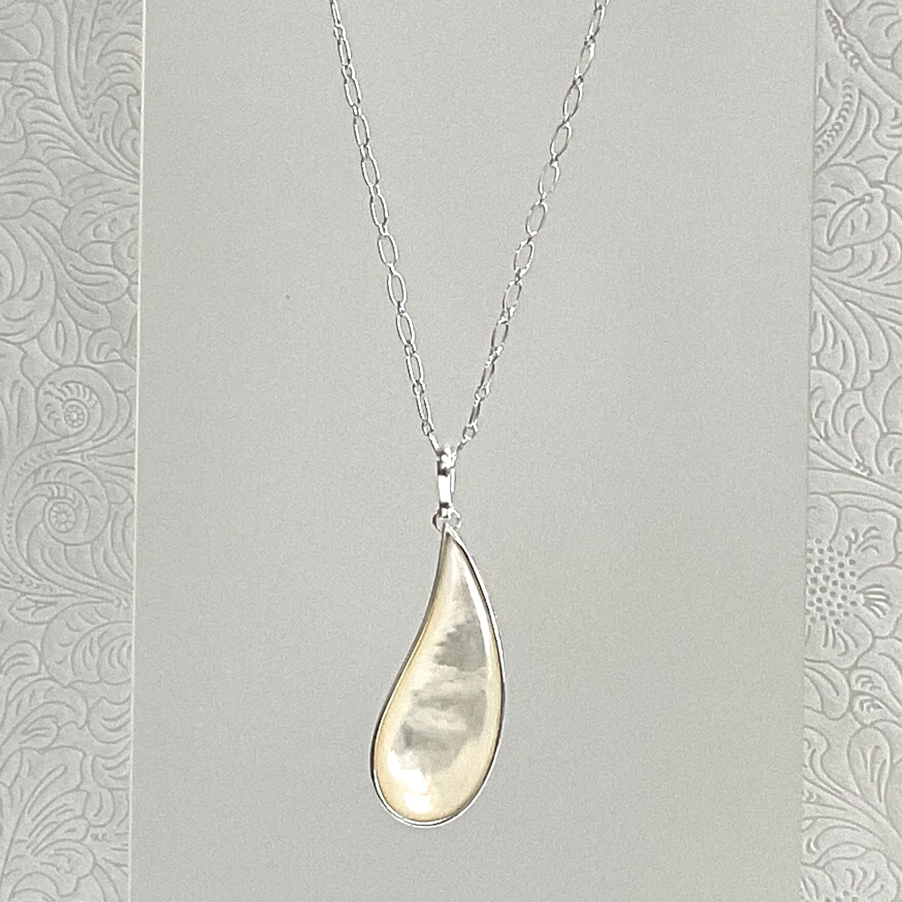 シロチョウ貝 Silver ペンダント「大きなしずく」No.5344