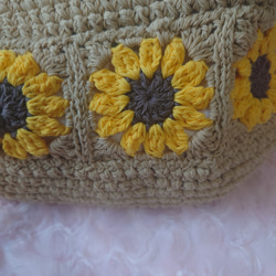 ひまわりモチーフベージュバック 8枚目の画像