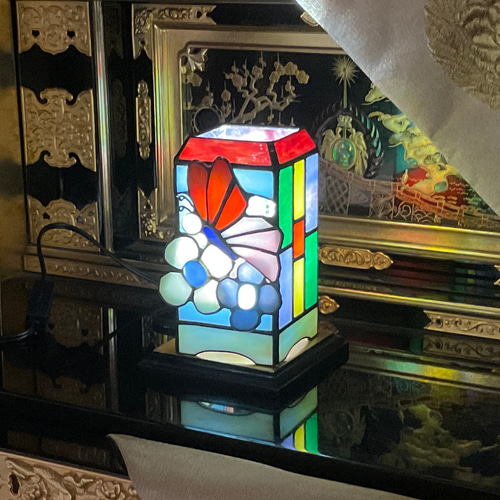 お仏壇を優しく照らす蝶の灯籠 6 ステンドグラス スタンドライト