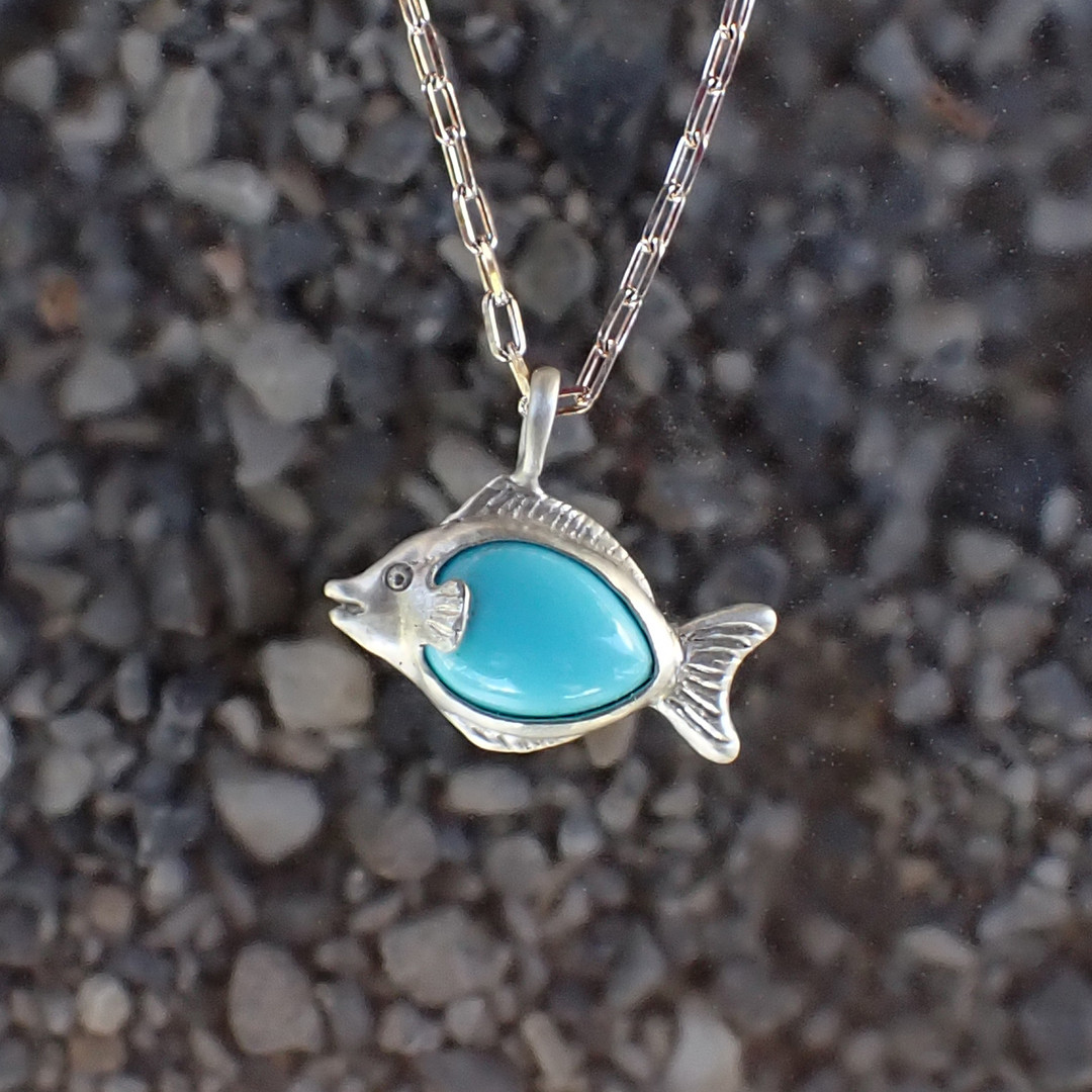 さかなのネックレス