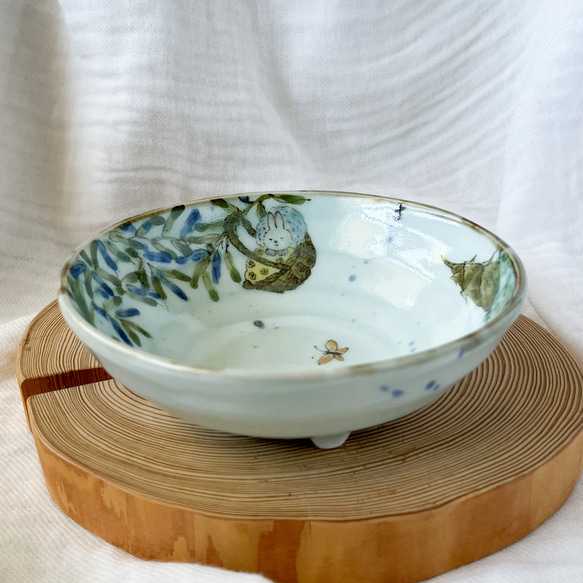 チコロット❤️三つ足浅鉢❤️すべて手描き❤️染付け❤️一品盛り❤️中鉢❤️フリーボウル❤️bowl❤️かぐや姫 1枚目の画像