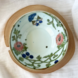 チコロット❤️三つ足浅鉢❤️すべて手描き❤️染付け❤️一品盛り❤️中鉢❤️フリーボウル❤️bowl❤️笠地蔵 3枚目の画像