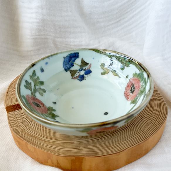 チコロット❤️三つ足浅鉢❤️すべて手描き❤️染付け❤️一品盛り❤️中鉢❤️フリーボウル❤️bowl❤️笠地蔵 6枚目の画像