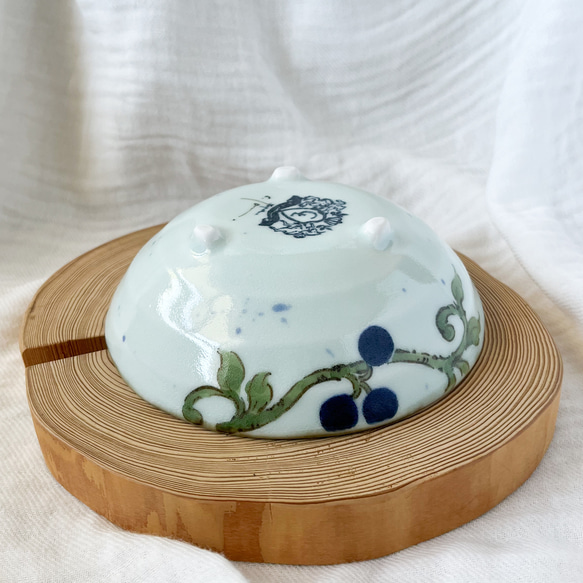 チコロット❤️三つ足浅鉢❤️すべて手描き❤️染付け❤️一品盛り❤️中鉢❤️フリーボウル❤️bowl❤️笠地蔵 9枚目の画像