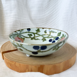 チコロット❤️三つ足浅鉢❤️すべて手描き❤️染付け❤️一品盛り❤️中鉢❤️フリーボウル❤️bowl❤️笠地蔵 6枚目の画像